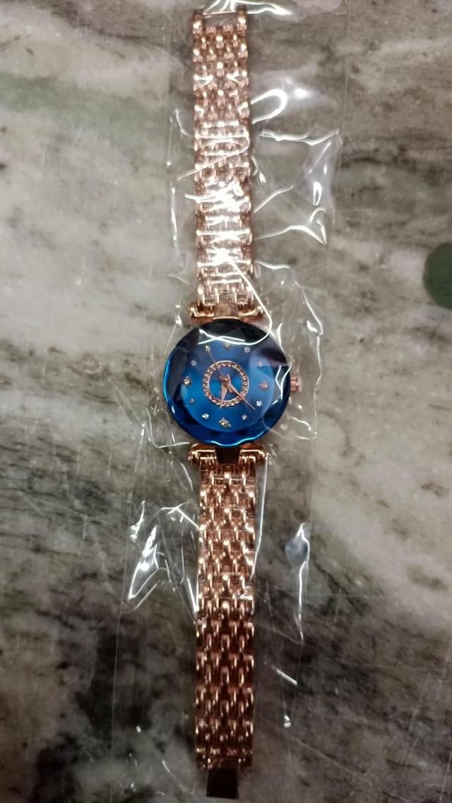 Elegant Blue Crystal Women's Watch – Luxury Fashion Bracelet Timepiece